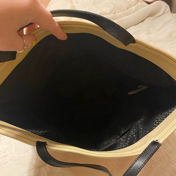 💗HOST PICK💗Kate Spade Tote - Picture 3 of 6